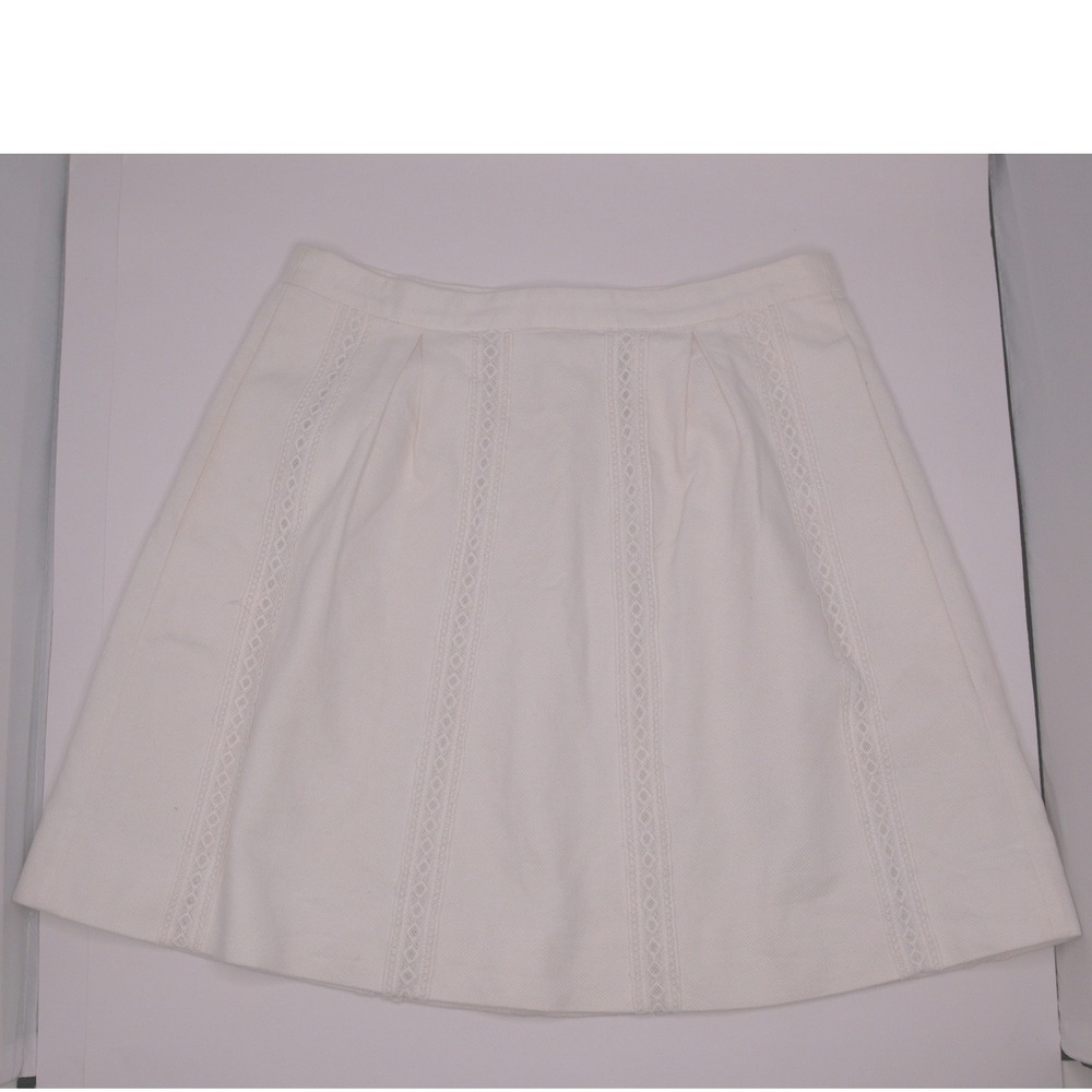 J.CREW size 2 white‎ patterned skirt